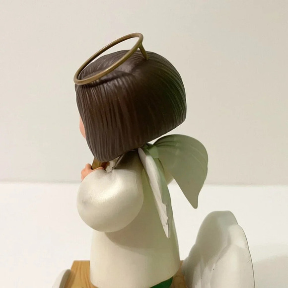 Hallmark Wireless Childrens Angel Choir Faith Christmas Pageant Motion and Sound - Picture 8 of 17